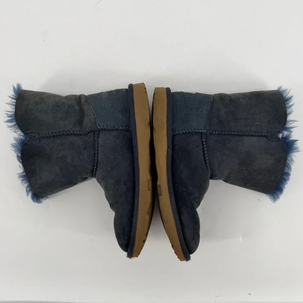 Kids UGG Australia‎ Bailey Button Boots Charcoal Blue Sheepskin Fur Size 2